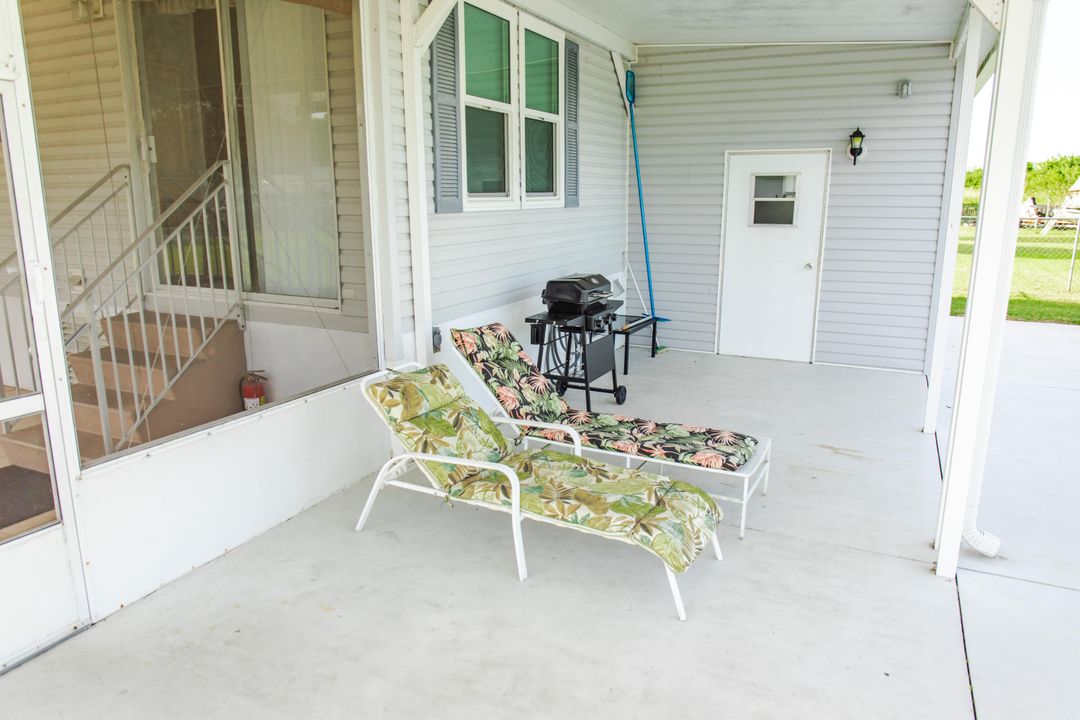 For Sale: $255,000 (2 beds, 2 baths, 1269 Square Feet)