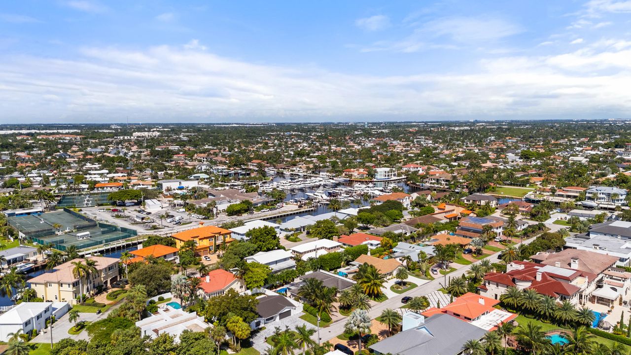 For Sale: $1,799,000 (3 beds, 3 baths, 2517 Square Feet)