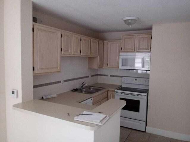 For Rent: $1,800 (1 beds, 1 baths, 531 Square Feet)