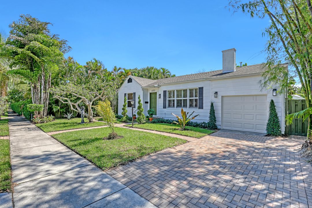 For Sale: $1,600,000 (4 beds, 3 baths, 2137 Square Feet)