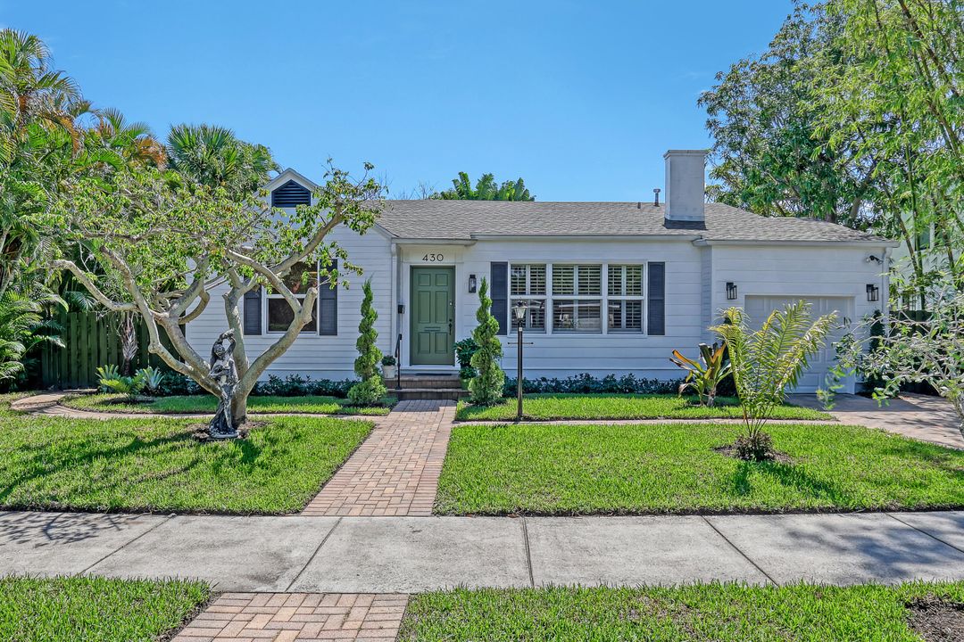 For Sale: $1,600,000 (4 beds, 3 baths, 2137 Square Feet)