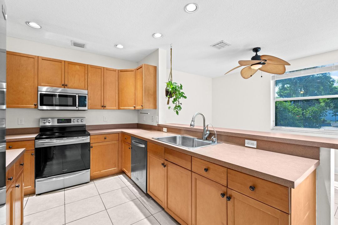 For Sale: $669,000 (4 beds, 2 baths, 2104 Square Feet)