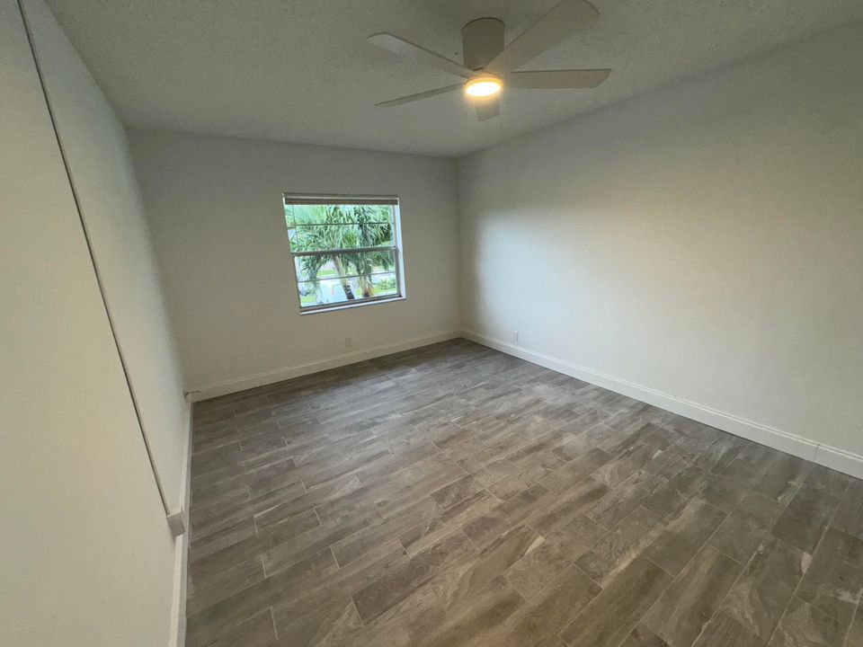 For Rent: $2,000 (2 beds, 2 baths, 798 Square Feet)