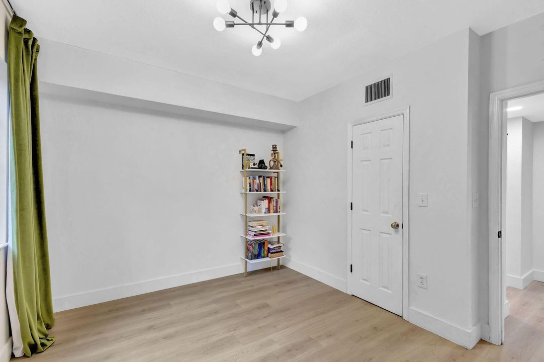 For Sale: $365,000 (3 beds, 2 baths, 1493 Square Feet)