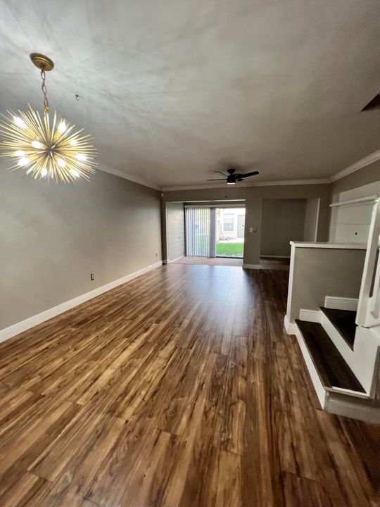 For Rent: $2,800 (2 beds, 2 baths, 1240 Square Feet)