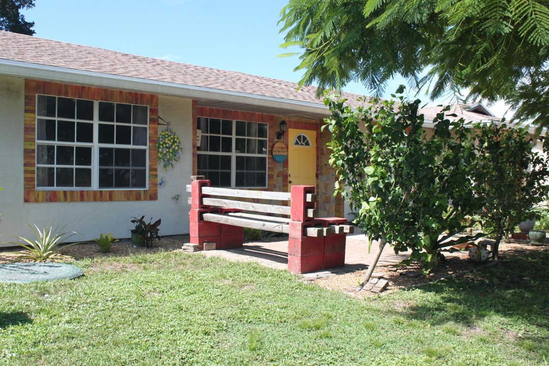 For Sale: $335,000 (2 beds, 2 baths, 1188 Square Feet)