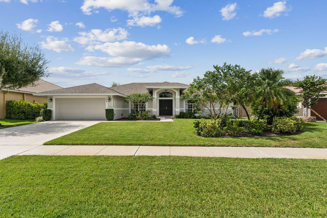 For Sale: $670,000 (4 beds, 2 baths, 2434 Square Feet)