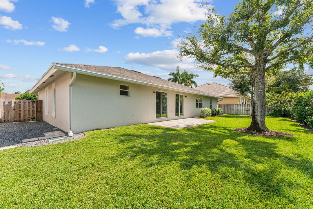 For Sale: $670,000 (4 beds, 2 baths, 2434 Square Feet)