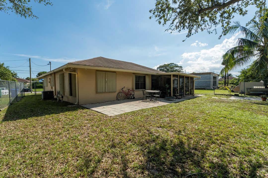 For Sale: $499,900 (3 beds, 2 baths, 1473 Square Feet)