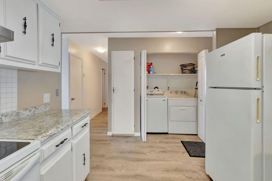 For Sale: $169,000 (2 beds, 2 baths, 1152 Square Feet)