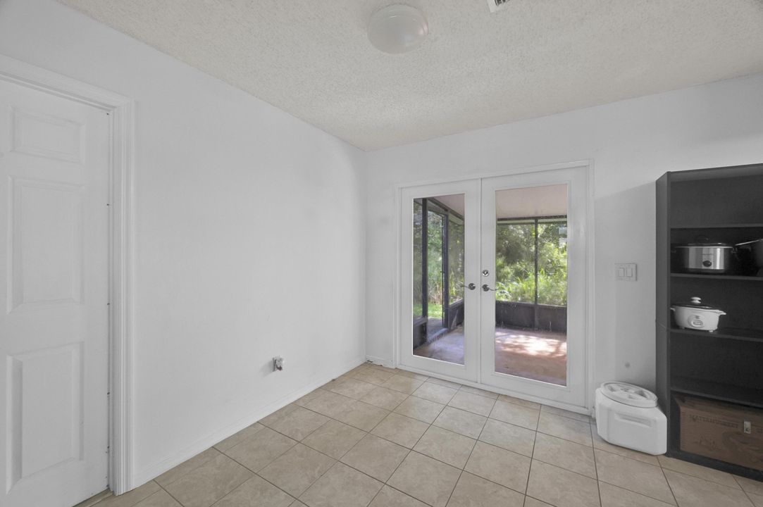 For Sale: $279,000 (2 beds, 2 baths, 1008 Square Feet)