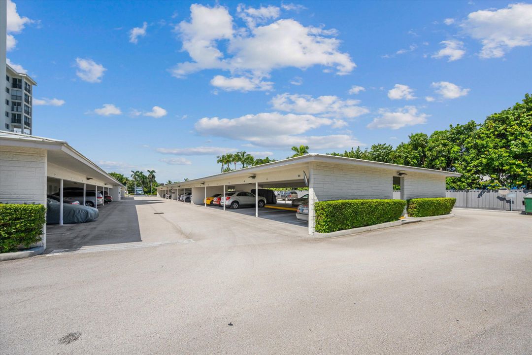 For Sale: $950,000 (2 beds, 2 baths, 1515 Square Feet)