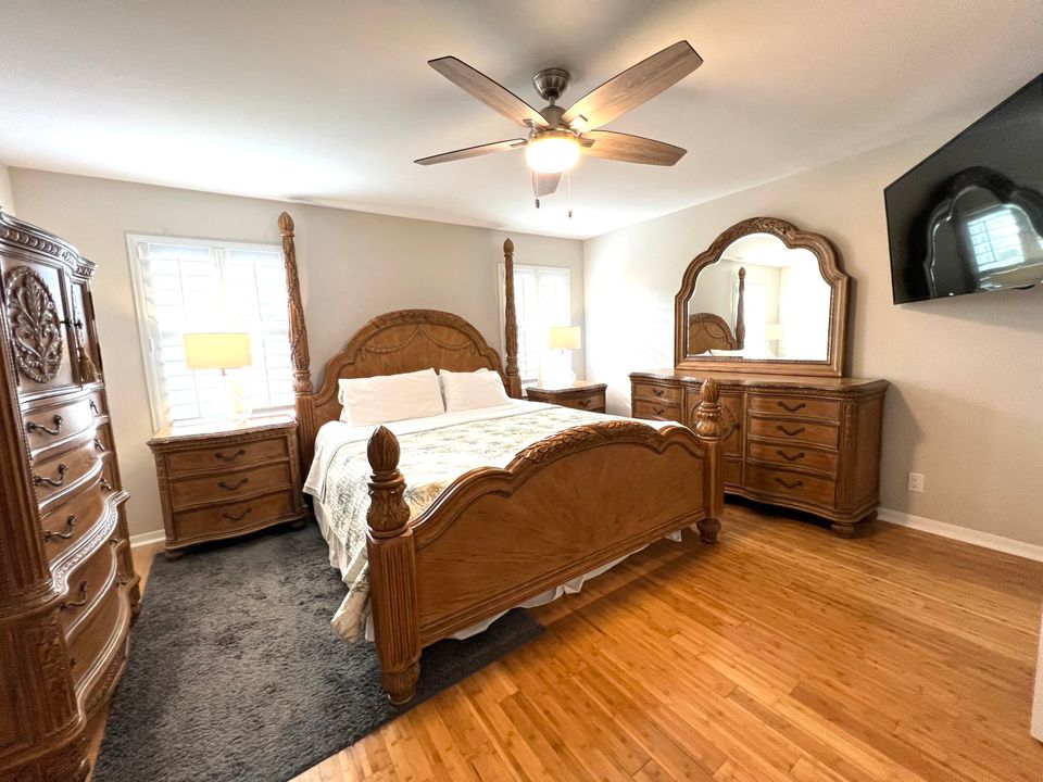 For Sale: $459,000 (3 beds, 2 baths, 1562 Square Feet)