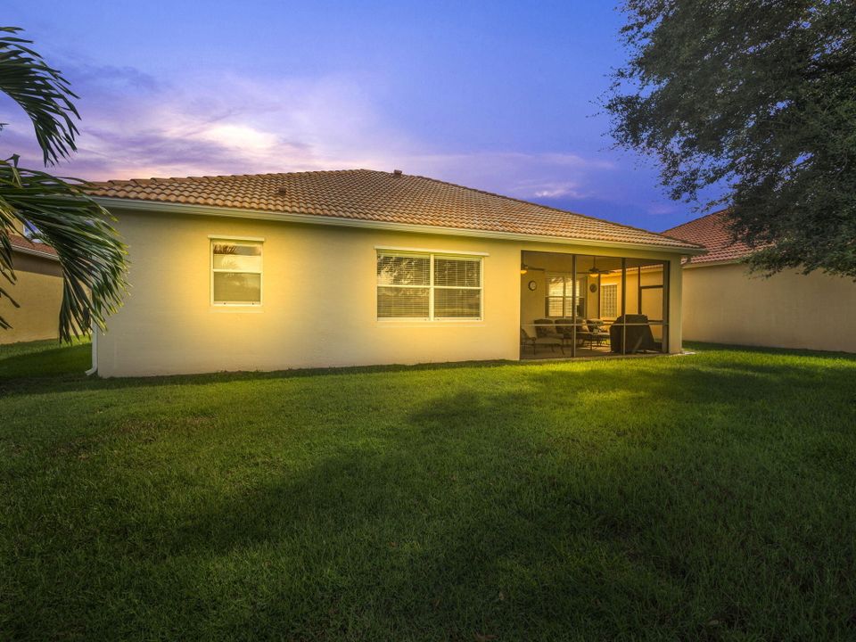 For Sale: $389,900 (3 beds, 2 baths, 1857 Square Feet)