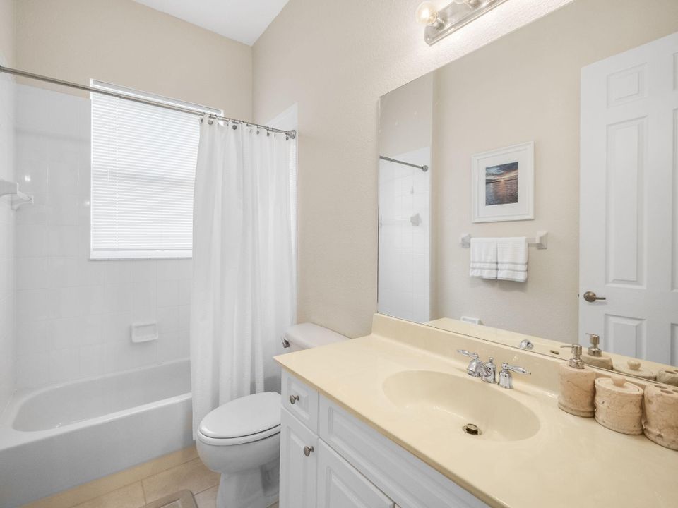 For Sale: $389,900 (3 beds, 2 baths, 1857 Square Feet)