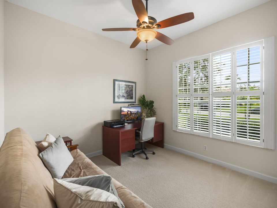 For Sale: $389,900 (3 beds, 2 baths, 1857 Square Feet)