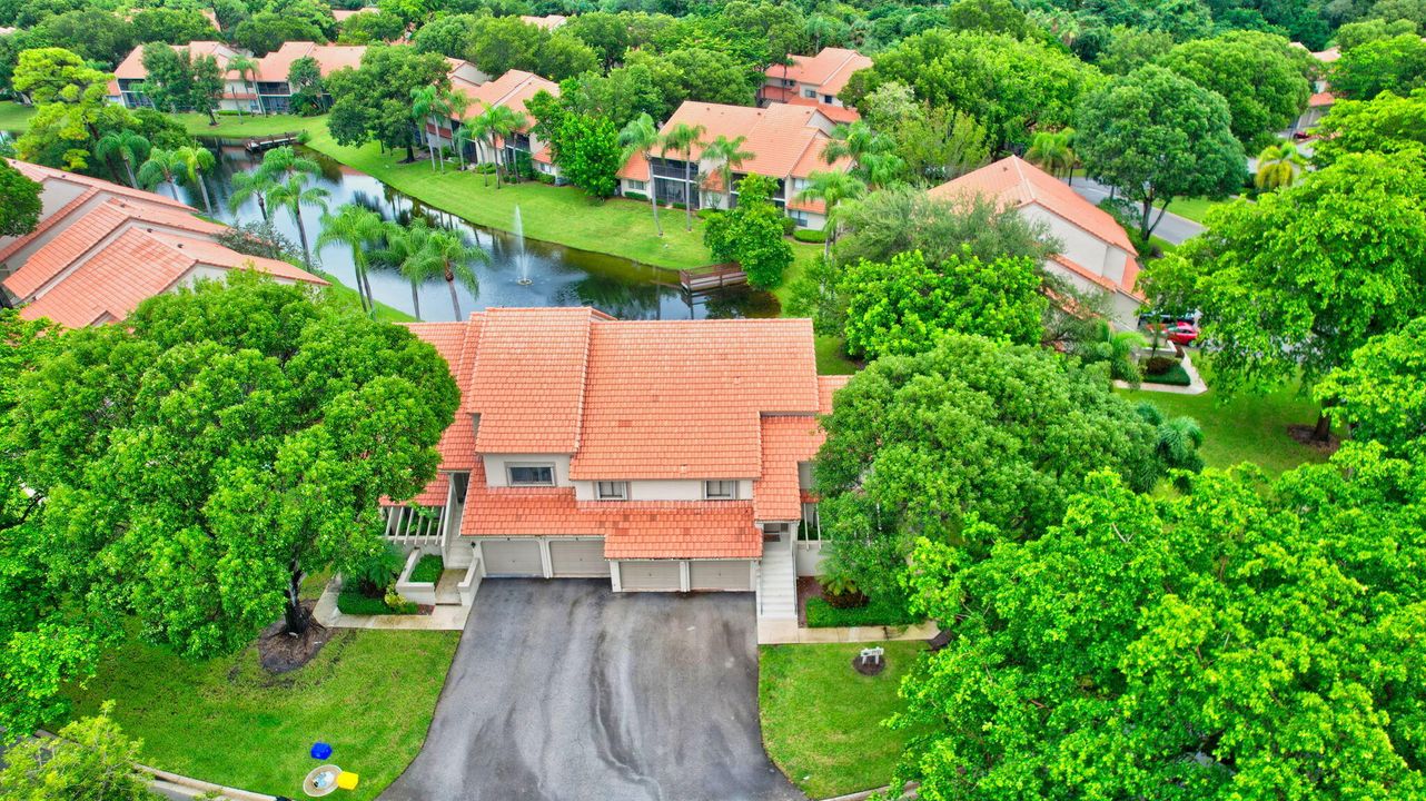 For Sale: $549,000 (3 beds, 2 baths, 1600 Square Feet)