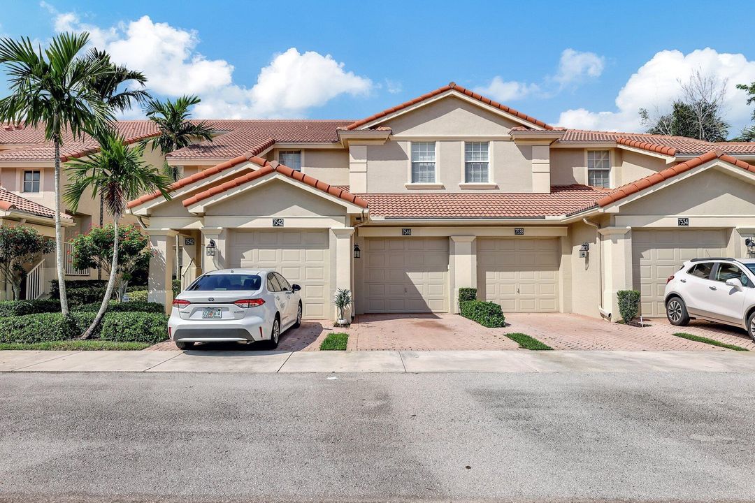 For Sale: $329,000 (3 beds, 2 baths, 1447 Square Feet)