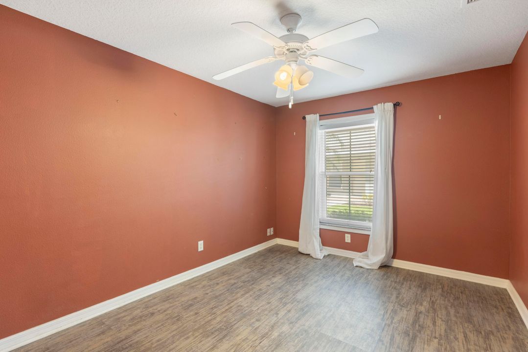 For Sale: $299,000 (3 beds, 2 baths, 1679 Square Feet)