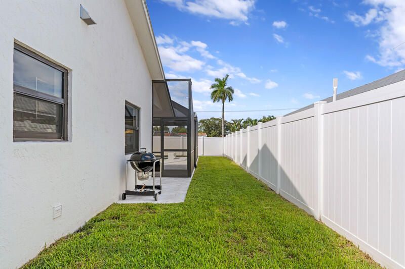 For Sale: $1,450,000 (4 beds, 2 baths, 2086 Square Feet)