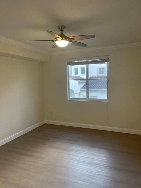 For Rent: $2,400 (2 beds, 2 baths, 1164 Square Feet)