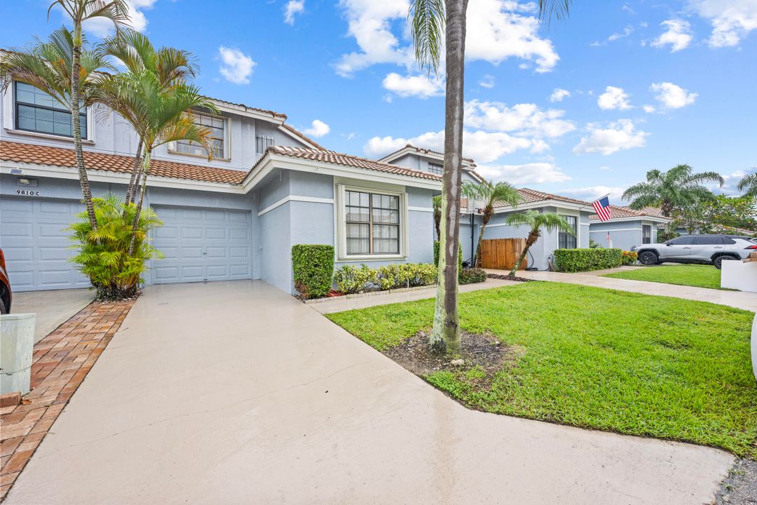 For Sale: $434,900 (3 beds, 2 baths, 1692 Square Feet)