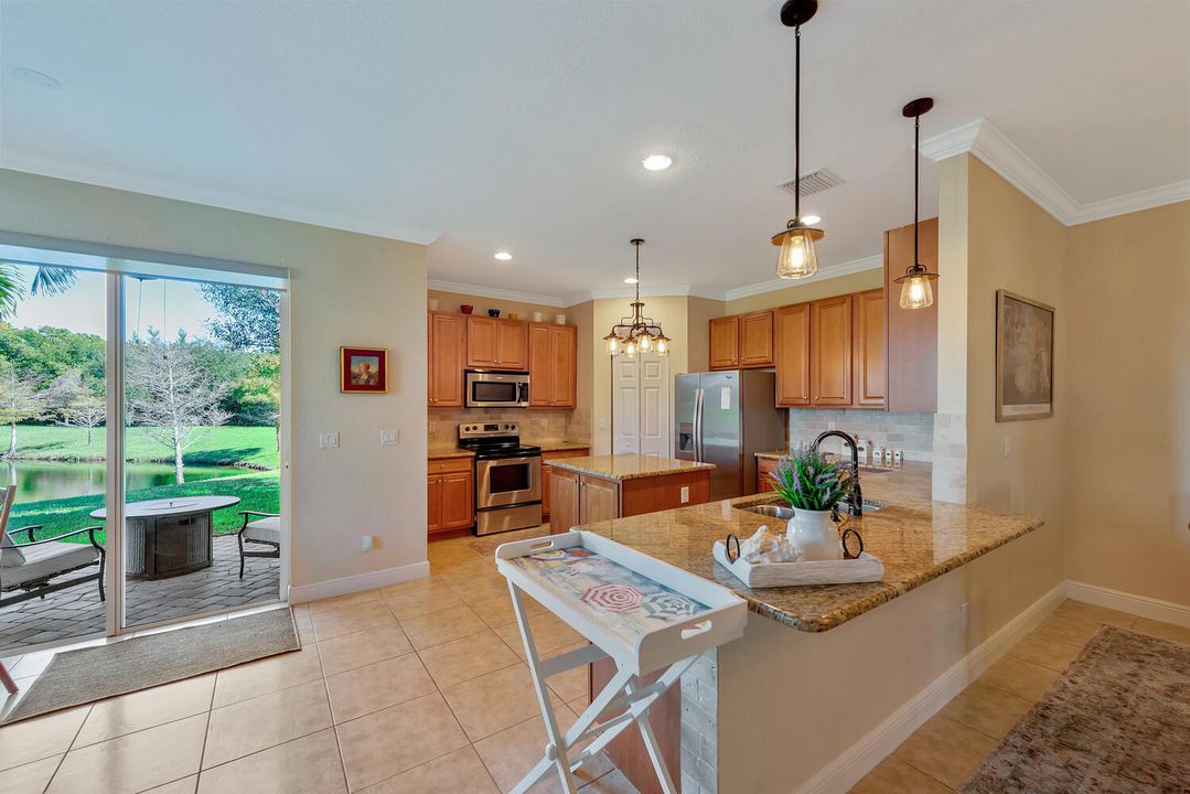 For Sale: $445,000 (3 beds, 2 baths, 2302 Square Feet)