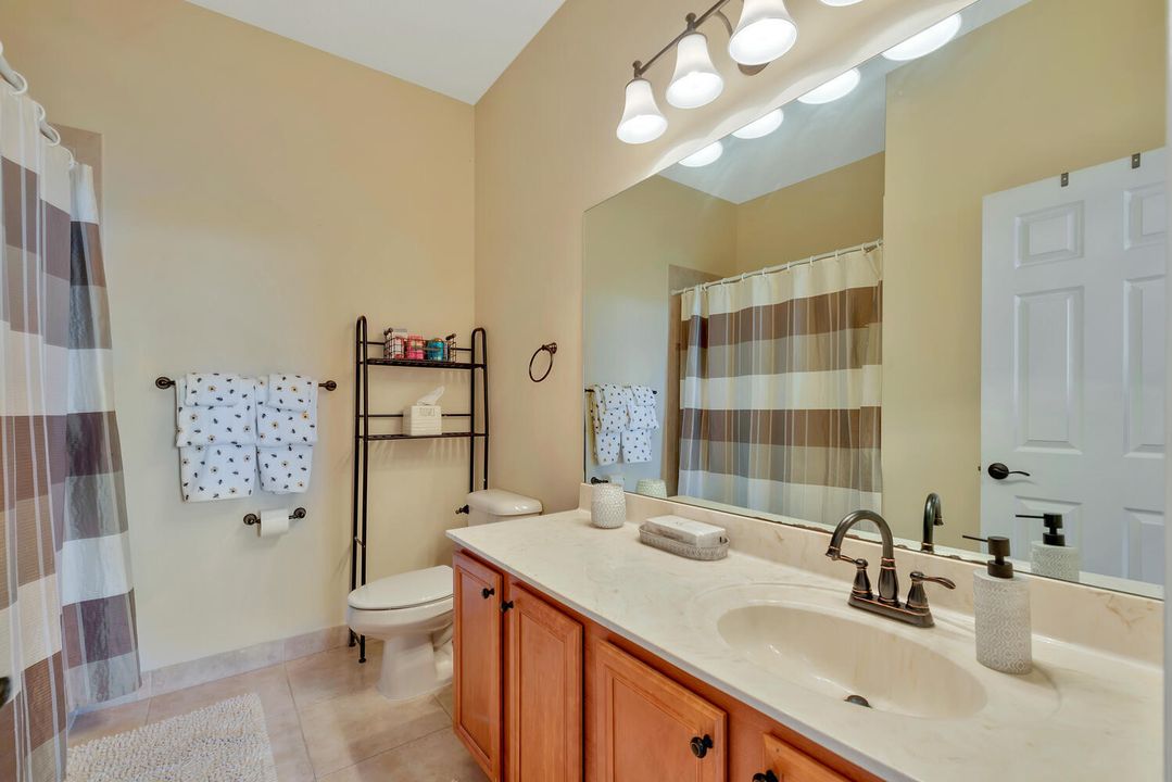 For Sale: $445,000 (3 beds, 2 baths, 2302 Square Feet)