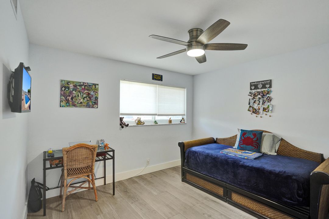 For Sale: $484,900 (2 beds, 2 baths, 899 Square Feet)