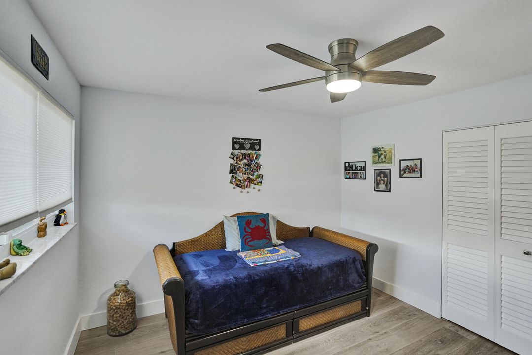 For Sale: $484,900 (2 beds, 2 baths, 899 Square Feet)