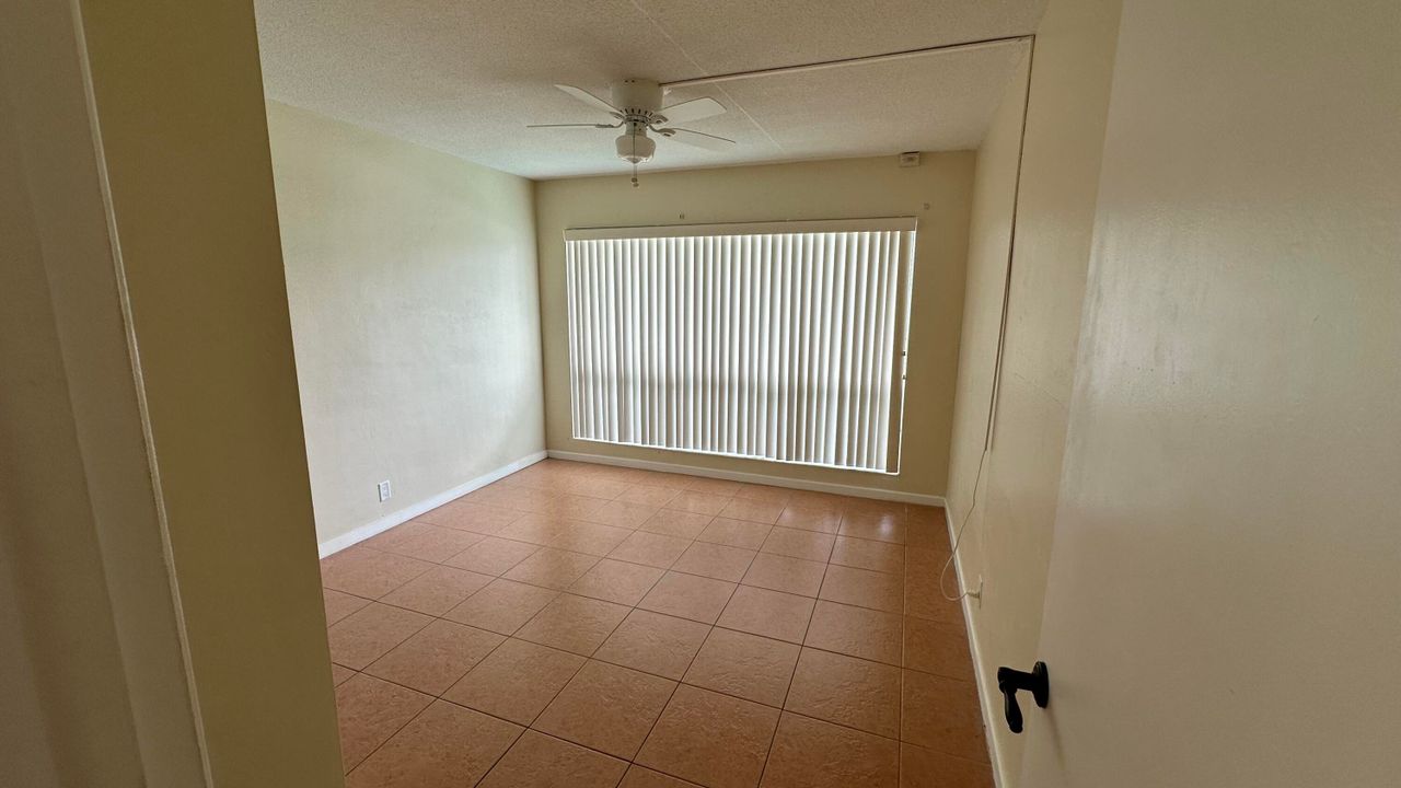 For Rent: $1,700 (1 beds, 1 baths, 508 Square Feet)