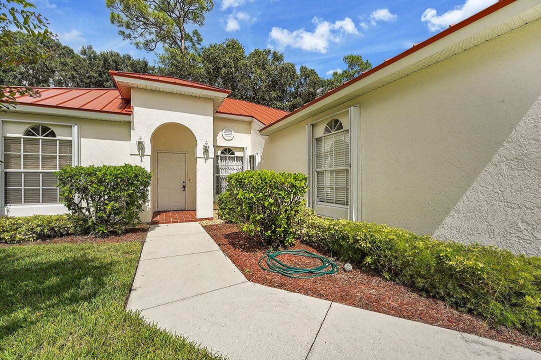 For Sale: $399,000 (3 beds, 2 baths, 1702 Square Feet)