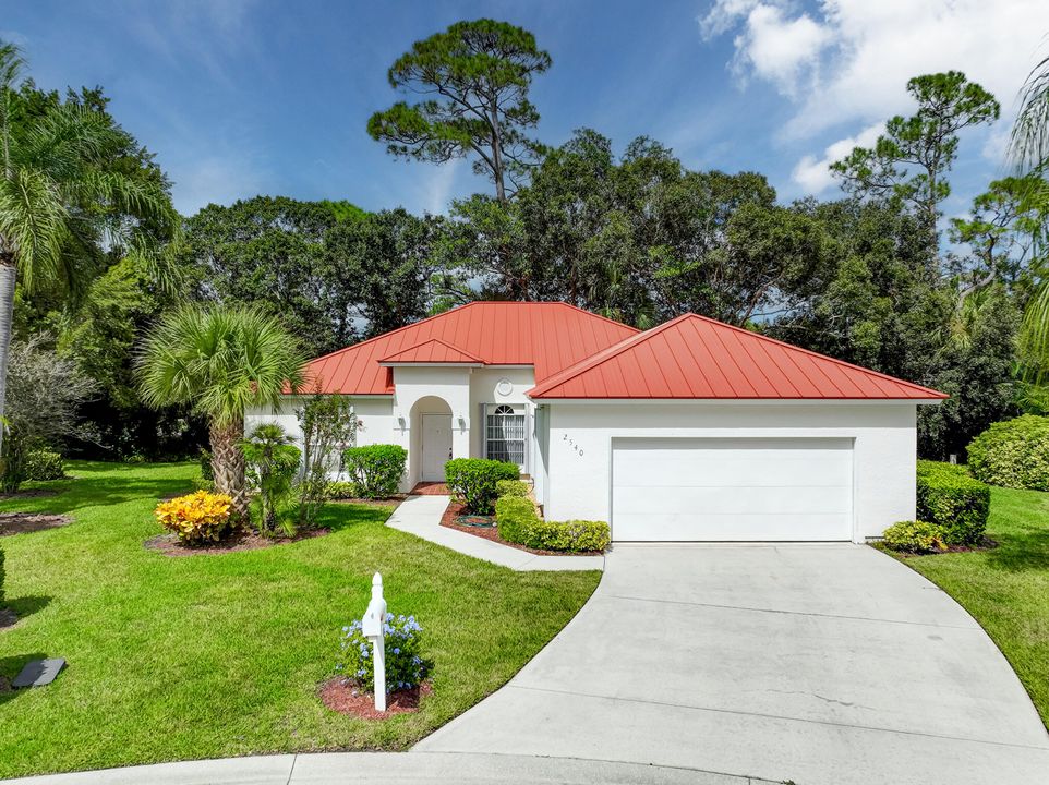 For Sale: $399,000 (3 beds, 2 baths, 1702 Square Feet)