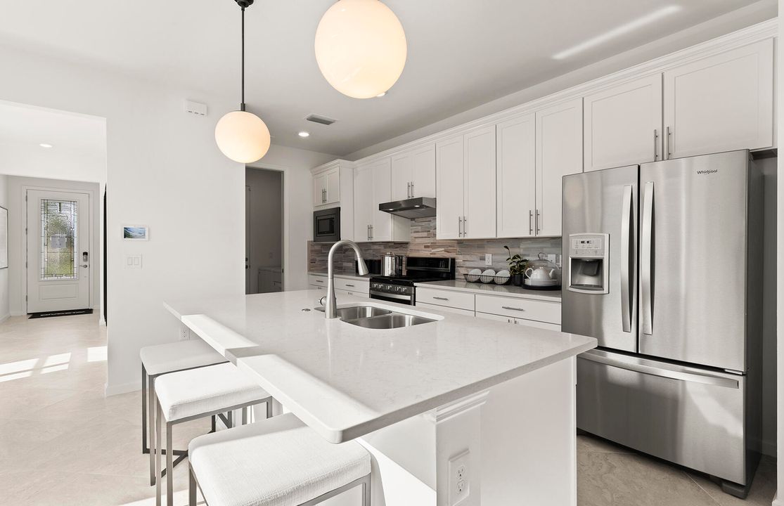 For Sale: $464,110 (2 beds, 2 baths, 1655 Square Feet)