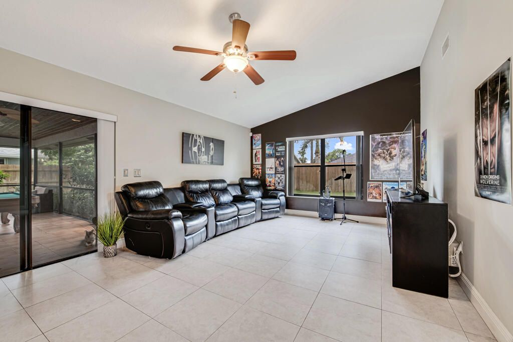 Active With Contract: $579,900 (3 beds, 2 baths, 2074 Square Feet)