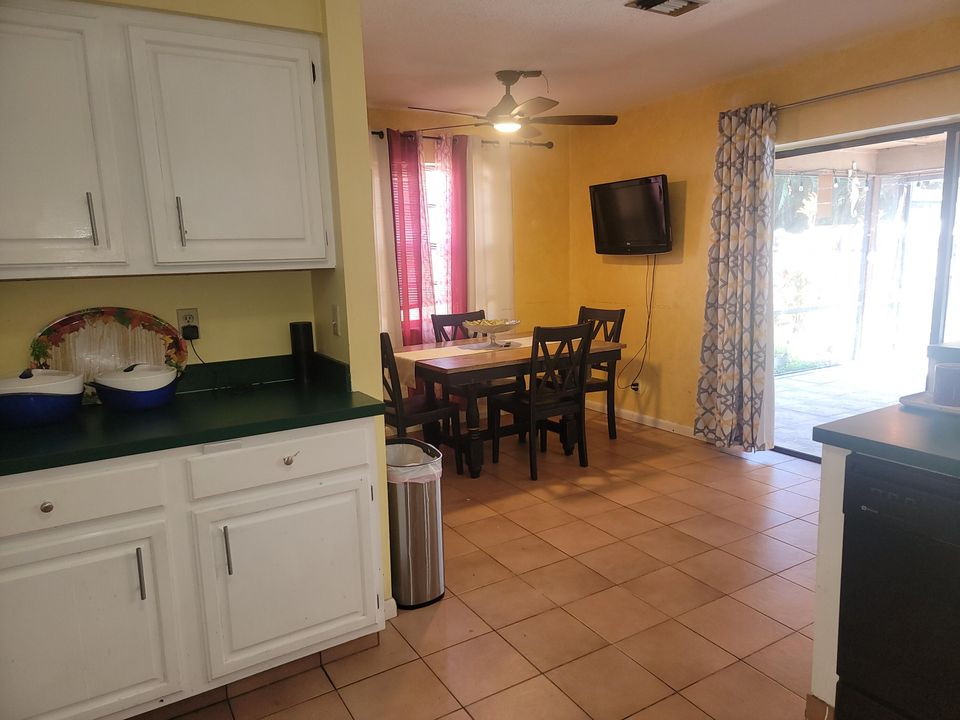 En Venta: $399,900 (3 camas, 2 baños, 1915 Pies cuadrados)