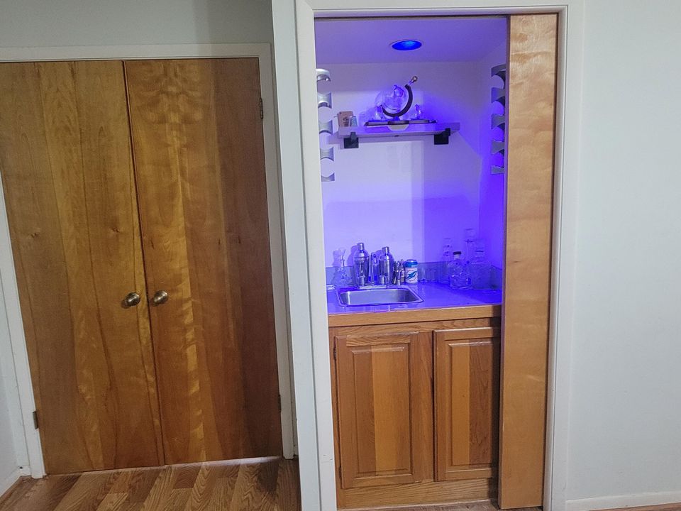 En Venta: $399,900 (3 camas, 2 baños, 1915 Pies cuadrados)