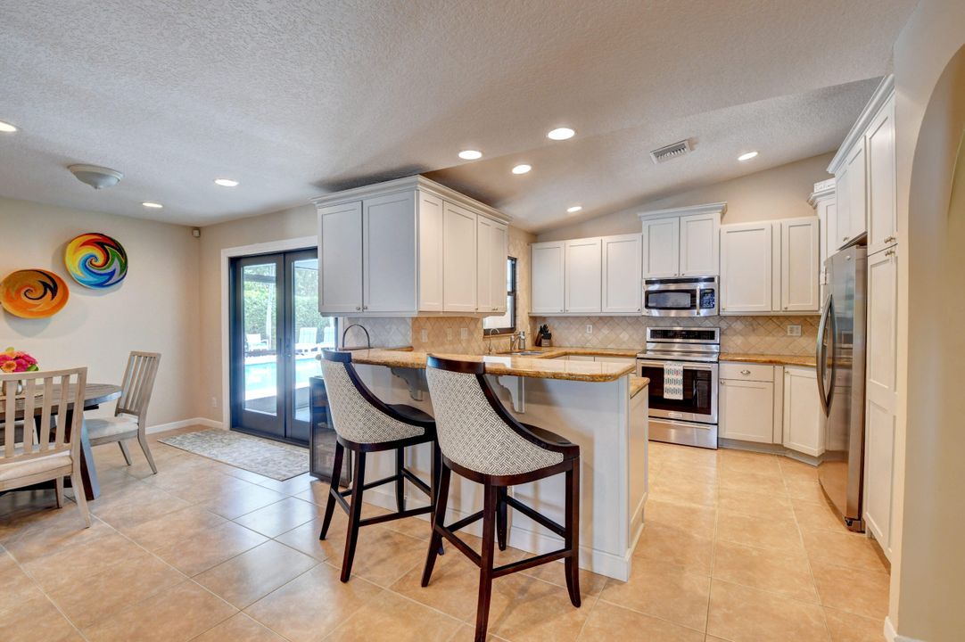 Active With Contract: $14,000 (3 beds, 2 baths, 1798 Square Feet)