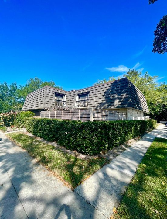 For Sale: $485,000 (3 beds, 2 baths, 1488 Square Feet)