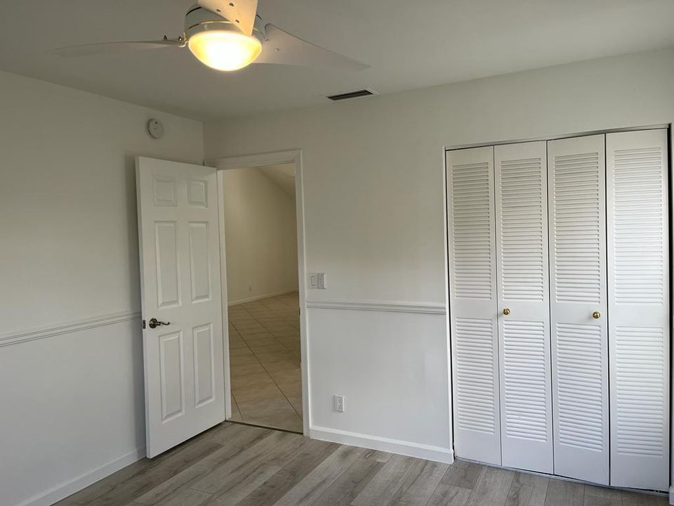 For Rent: $3,000 (2 beds, 2 baths, 1054 Square Feet)