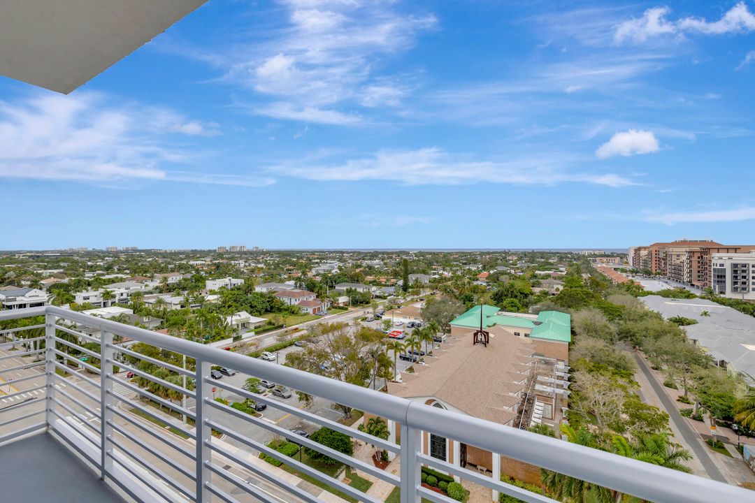 For Sale: $2,350,000 (3 beds, 3 baths, 2608 Square Feet)