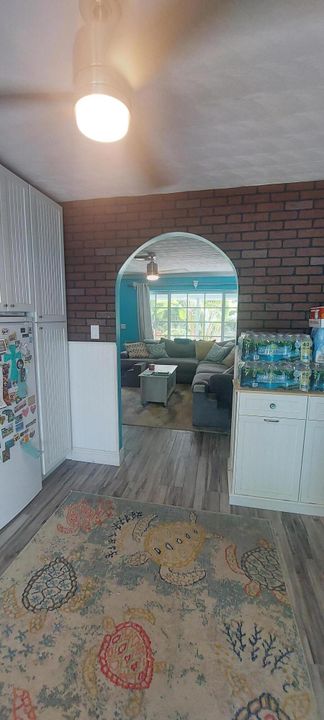 For Sale: $489,000 (2 beds, 2 baths, 1254 Square Feet)