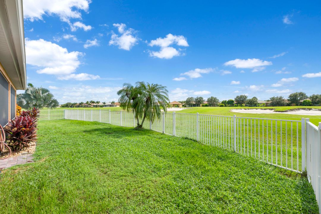 For Sale: $489,500 (3 beds, 2 baths, 2241 Square Feet)