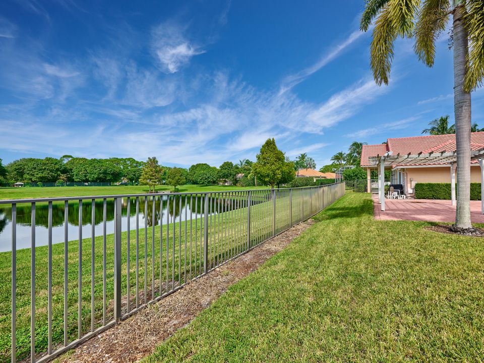 For Sale: $1,150,000 (3 beds, 3 baths, 2369 Square Feet)