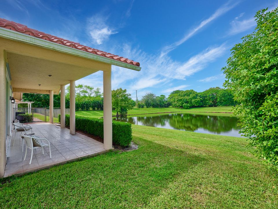 For Sale: $1,150,000 (3 beds, 3 baths, 2369 Square Feet)