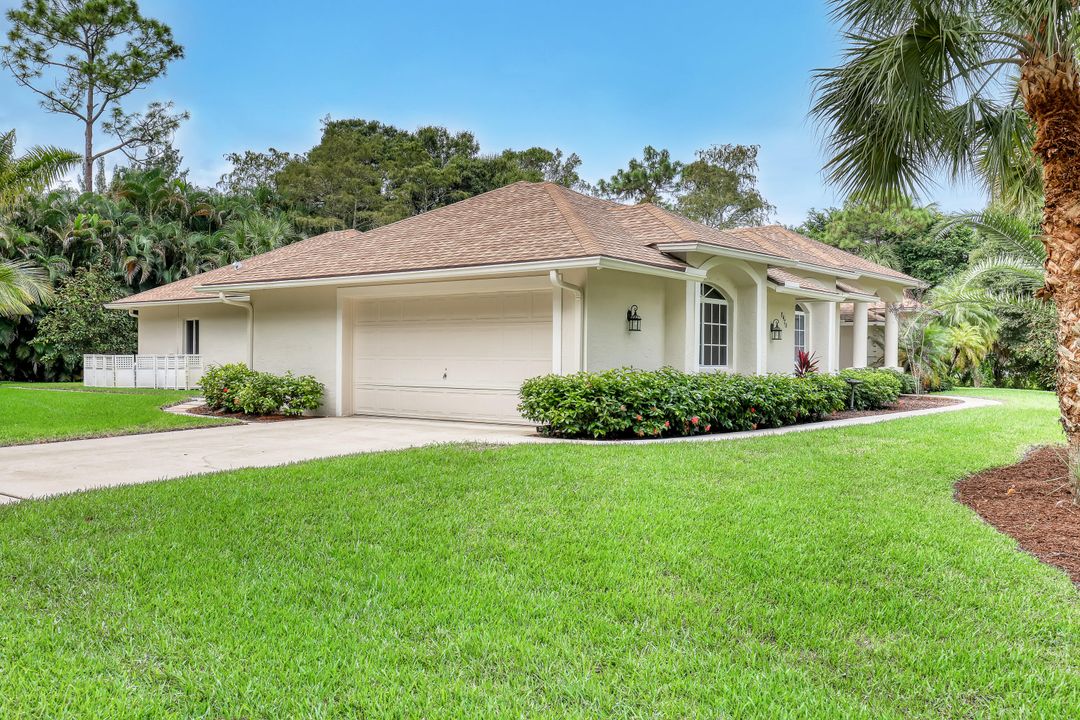 For Sale: $1,050,000 (4 beds, 3 baths, 3148 Square Feet)