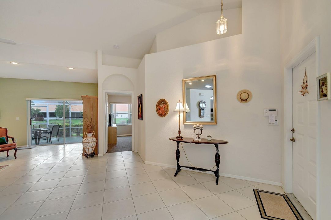 Active With Contract: $425,000 (3 beds, 2 baths, 1463 Square Feet)