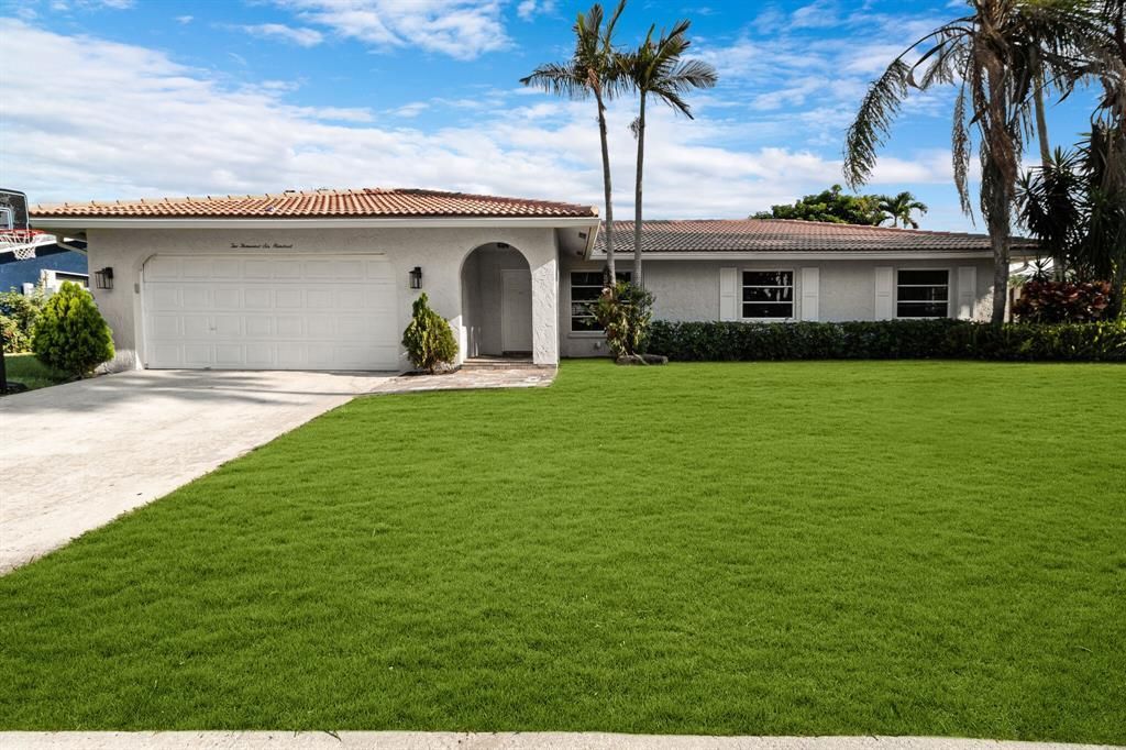 Active With Contract: $5,800 (3 beds, 2 baths, 1540 Square Feet)