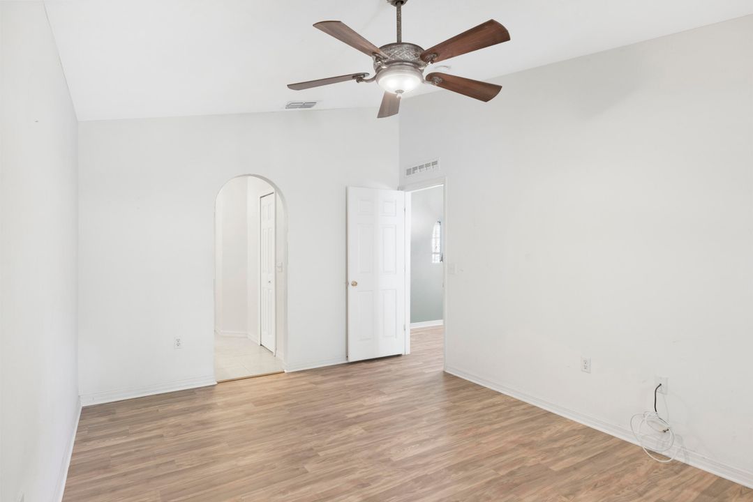 For Sale: $310,000 (3 beds, 2 baths, 1264 Square Feet)