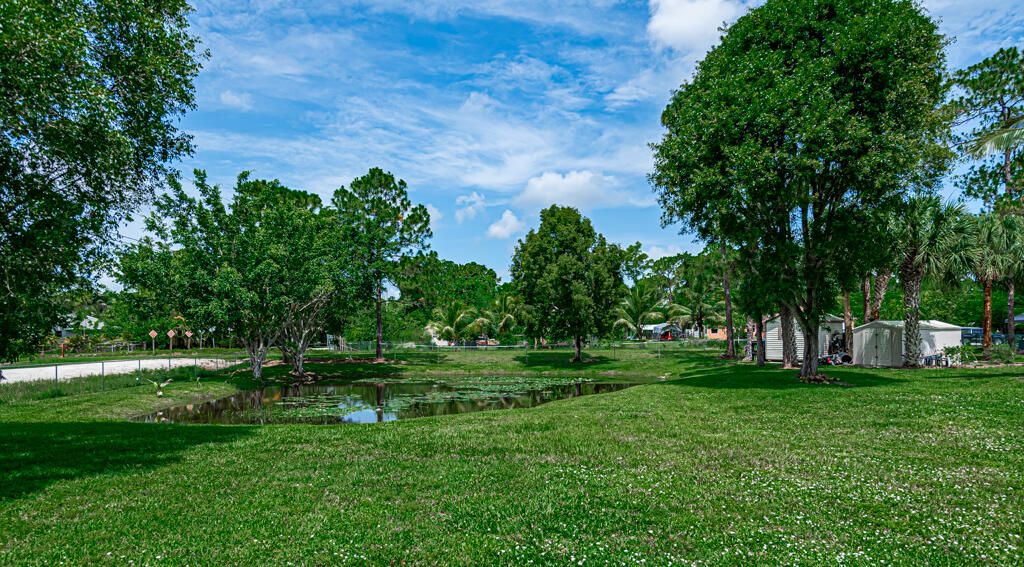 For Sale: $959,000 (4 beds, 2 baths, 2597 Square Feet)